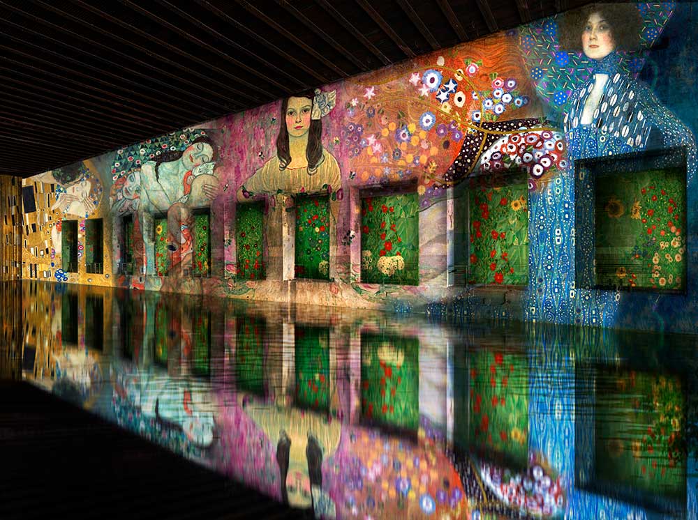 Gustav Klimt,  oro y colores. Las fotografías son simulaciones de cómo será la exposición dedicada a Klimt dentro de Bassins de Lumières. Fotos: Culturespaces